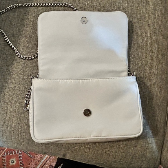 Alexander McQueen designer handbag - Picture 2 of 8